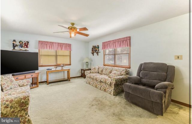 313 DREXEL AVE, Blackwood, NJ 08012