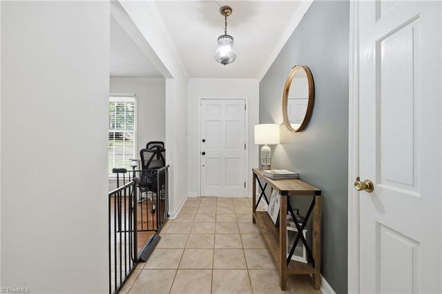 5 Leawood Court, Greensboro, NC 27410