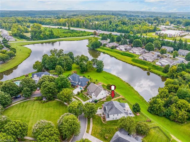 108 Lakepoint Drive, Bermuda Run, NC 27006