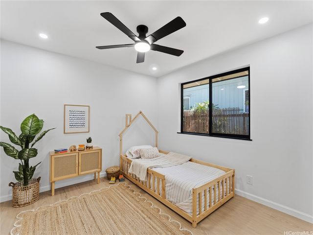 1159 Puu Poni Street, Pearl City, HI 96782