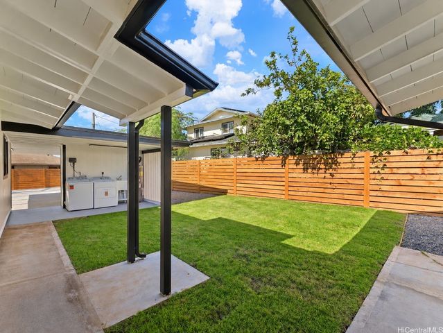 1159 Puu Poni Street, Pearl City, HI 96782