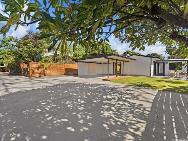 1159 Puu Poni Street, Pearl City, HI 96782