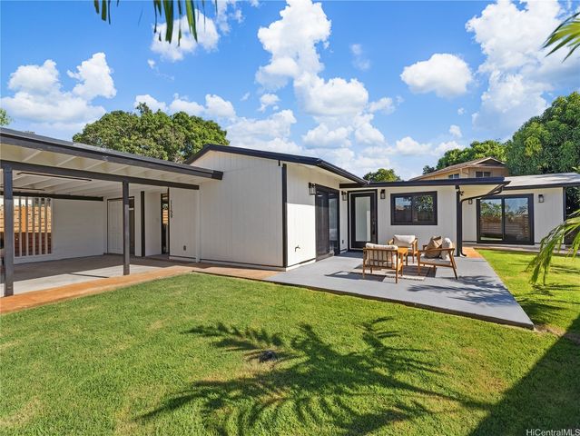 1159 Puu Poni Street, Pearl City, HI 96782