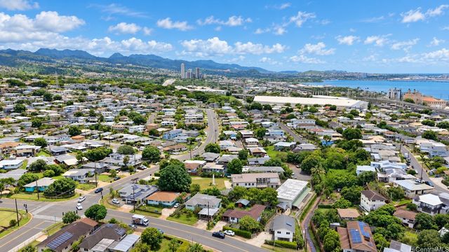 1159 Puu Poni Street, Pearl City, HI 96782