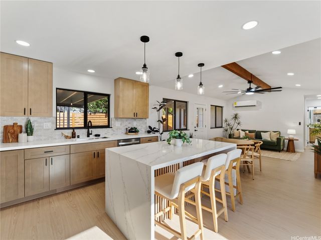 1159 Puu Poni Street, Pearl City, HI 96782