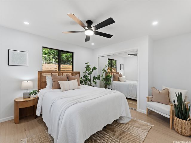 1159 Puu Poni Street, Pearl City, HI 96782