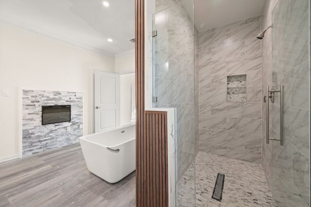 828 Mallard Pointe Drive, Grand Prairie, TX 75104