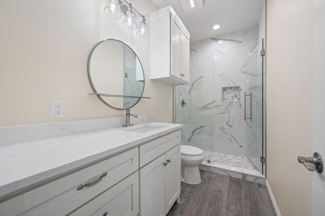 828 Mallard Pointe Drive, Grand Prairie, TX 75104