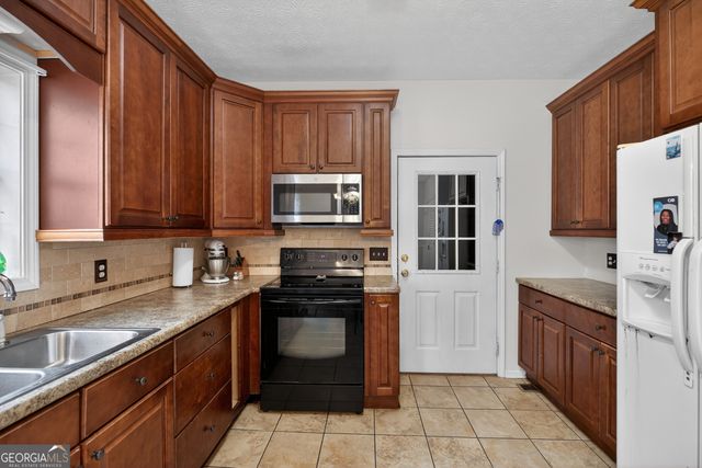 124 Wooddale Lane, Carrollton, GA 30117