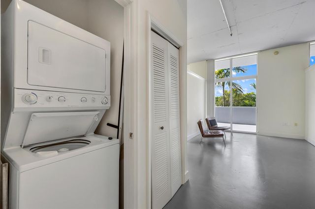 2100 VAN BUREN Street 206, Hollywood, FL 33020