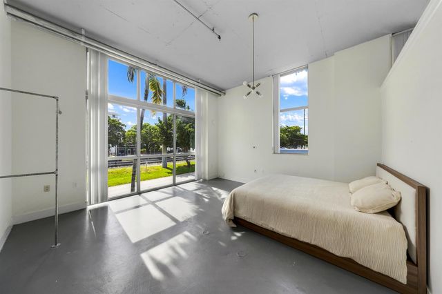 2100 VAN BUREN Street 206, Hollywood, FL 33020