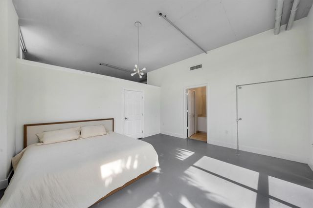 2100 VAN BUREN Street 206, Hollywood, FL 33020