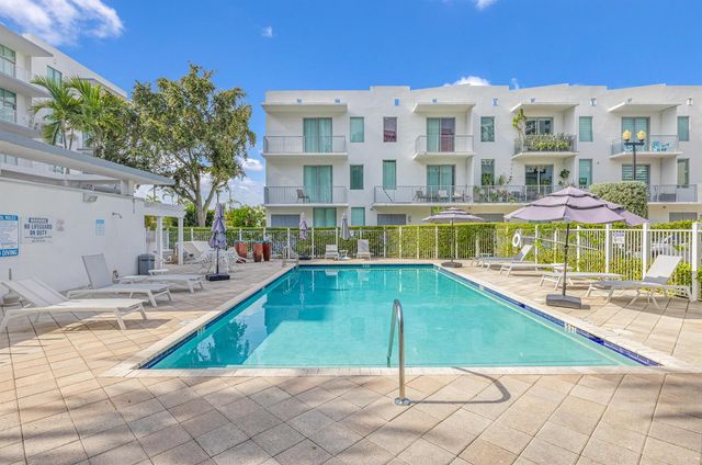 2100 VAN BUREN Street 206, Hollywood, FL 33020