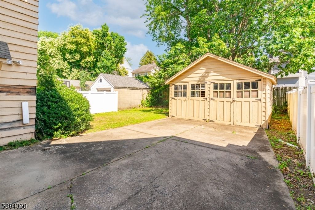 68 Richelieu Pl, Newark City, NJ 07106 — photo 3