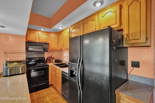134 Northwestern Pkwy, Louisville, KY 40212
