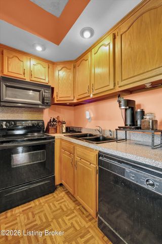 134 Northwestern Pkwy, Louisville, KY 40212