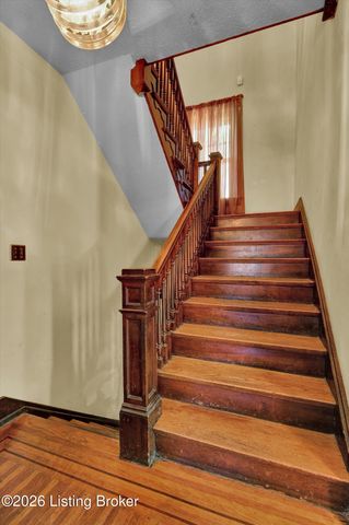 134 Northwestern Pkwy, Louisville, KY 40212