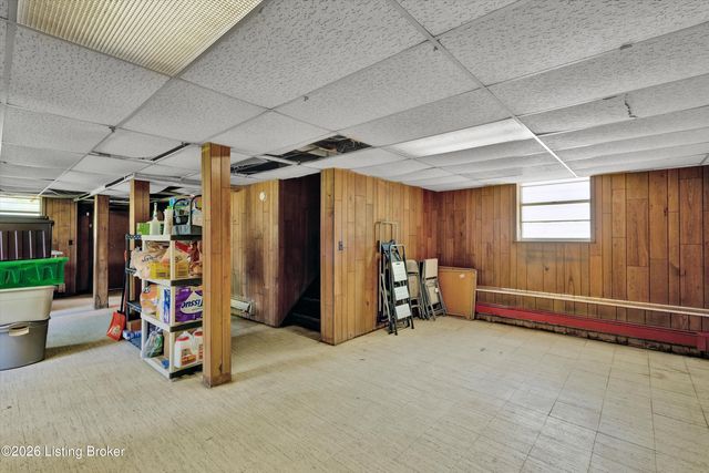 134 Northwestern Pkwy, Louisville, KY 40212