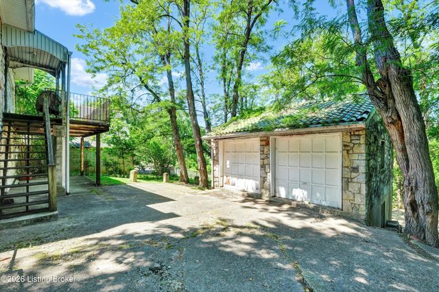 134 Northwestern Pkwy, Louisville, KY 40212