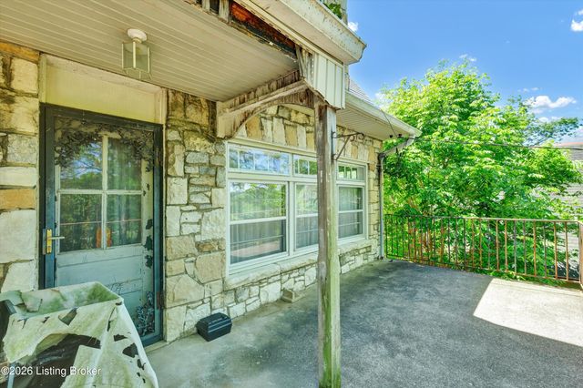 134 Northwestern Pkwy, Louisville, KY 40212