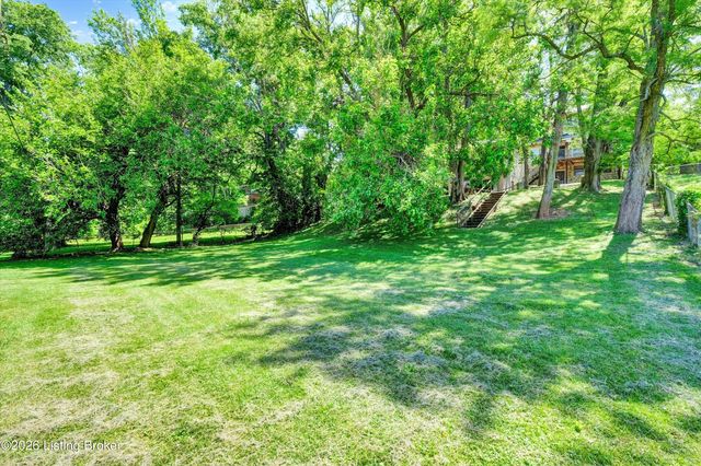 134 Northwestern Pkwy, Louisville, KY 40212