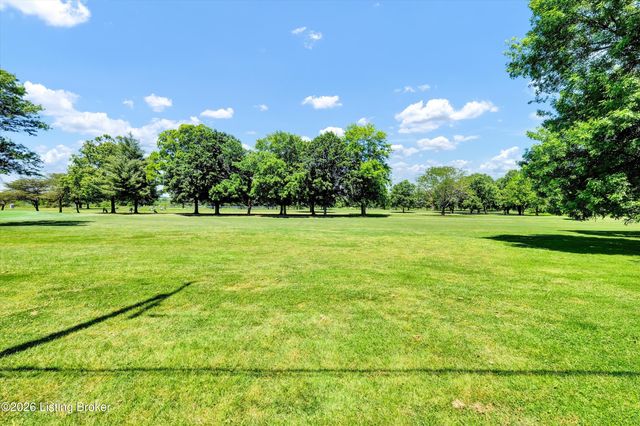 134 Northwestern Pkwy, Louisville, KY 40212