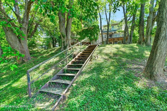 134 Northwestern Pkwy, Louisville, KY 40212