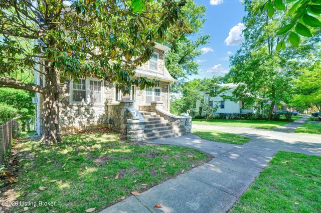 134 Northwestern Pkwy, Louisville, KY 40212