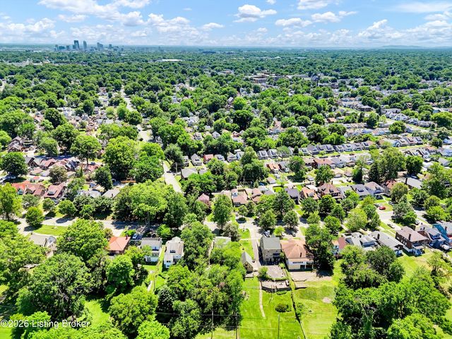 134 Northwestern Pkwy, Louisville, KY 40212