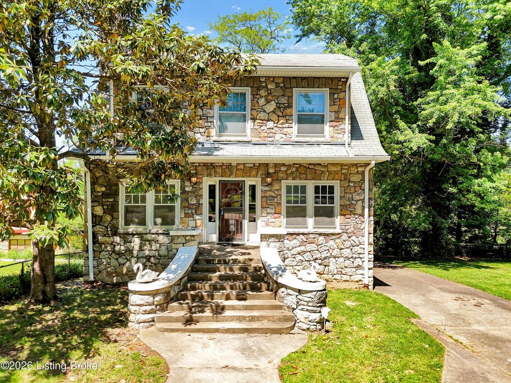 134 Northwestern Pkwy, Louisville, KY 40212