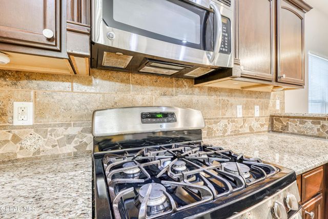 14209 RATTLER POINT Drive, El Paso, TX 79938