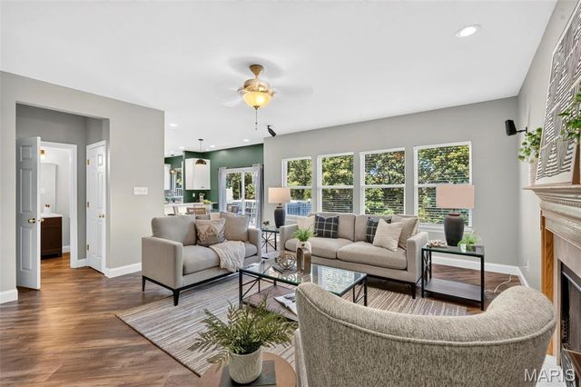 5826 Southcrest Way, St Louis, MO 63129