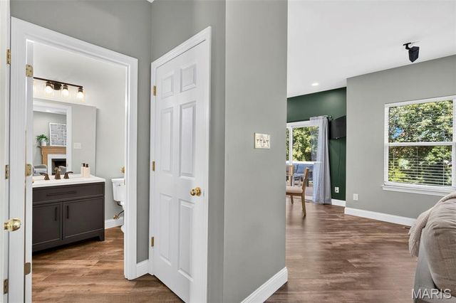 5826 Southcrest Way, St Louis, MO 63129