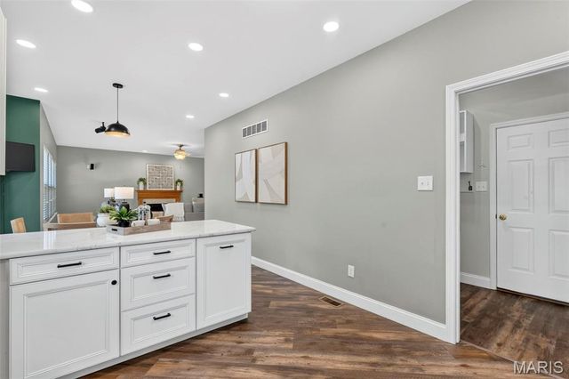 5826 Southcrest Way, St Louis, MO 63129