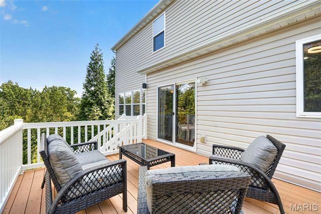 5826 Southcrest Way, St Louis, MO 63129