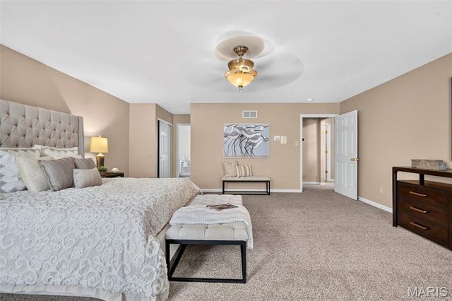 5826 Southcrest Way, St Louis, MO 63129