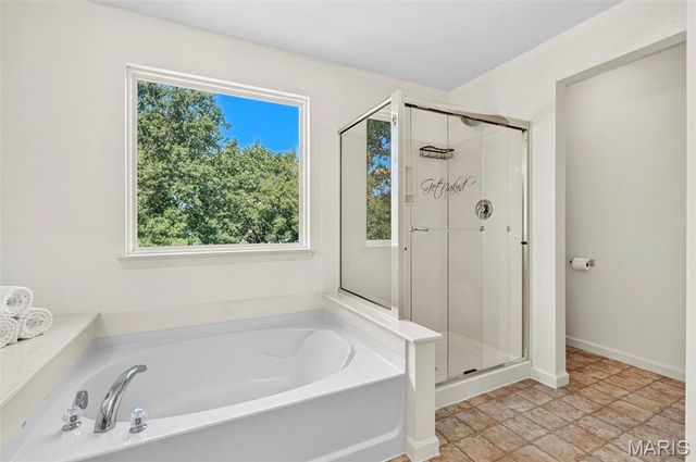 5826 Southcrest Way, St Louis, MO 63129