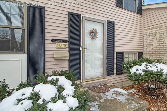 8354 Lakeview Court, Ypsilanti, MI 48198