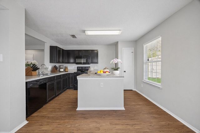 2609 Diver Court, Fort Worth, TX 76119