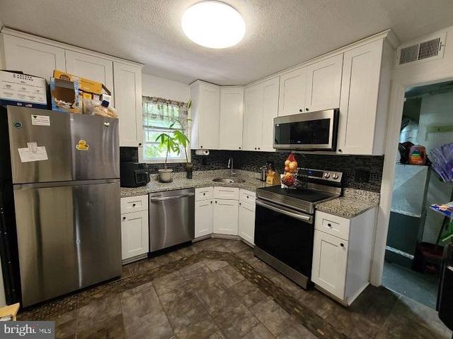 196 COOK AVE, Salem, NJ 08079