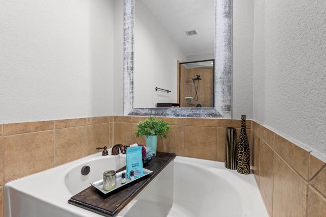 2101 Town Centre DR 2006, Round Rock, TX 78664