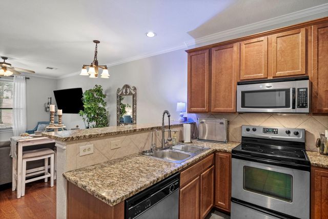 2101 Town Centre DR 2006, Round Rock, TX 78664