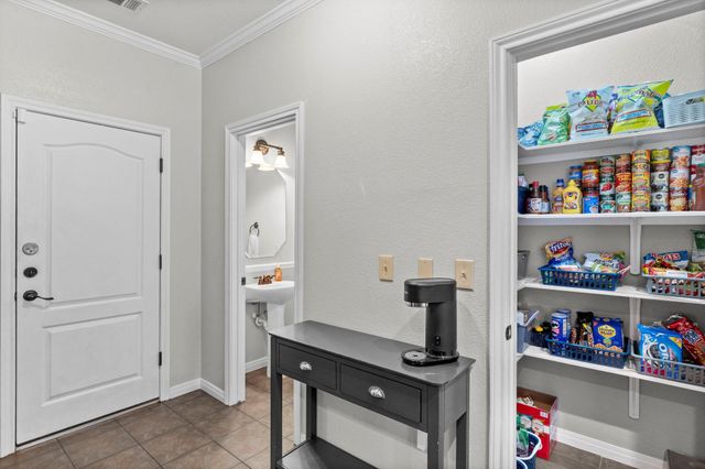 2101 Town Centre DR 2006, Round Rock, TX 78664