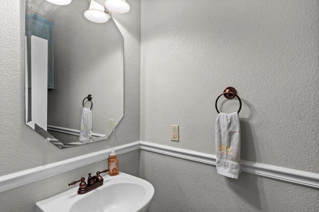 2101 Town Centre DR 2006, Round Rock, TX 78664