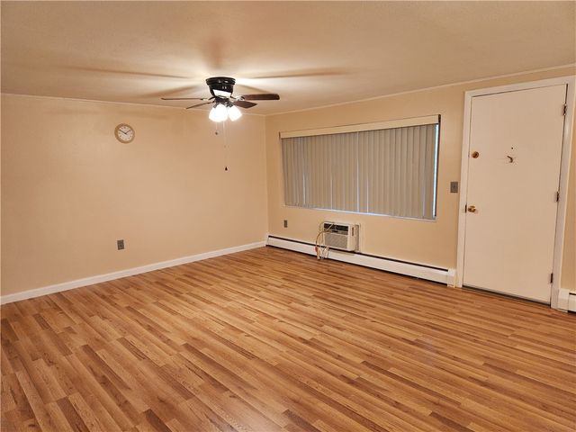 72 West Shore Road 3, Warwick, RI 02886