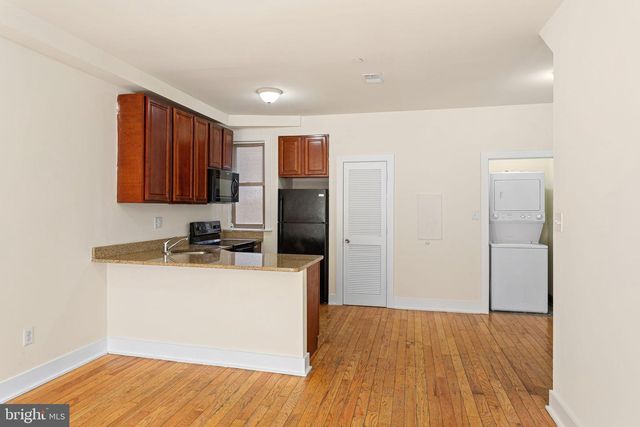 1921 N GRATZ ST, Philadelphia, PA 19121