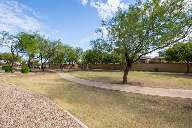 18332 W WEATHERBY Drive, Surprise, AZ 85374