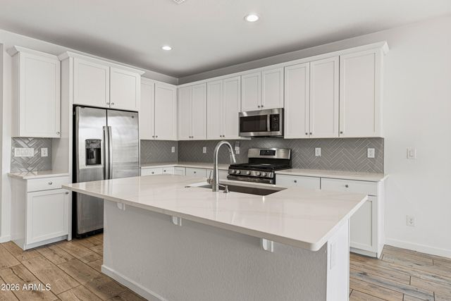 18332 W WEATHERBY Drive, Surprise, AZ 85374