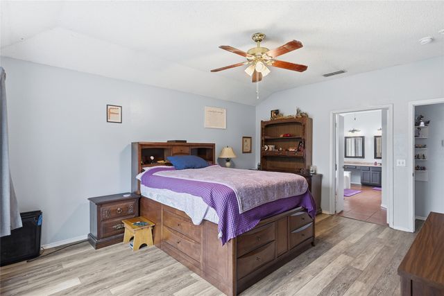 763 Winding Oak Bend, Lake Dallas, TX 75065