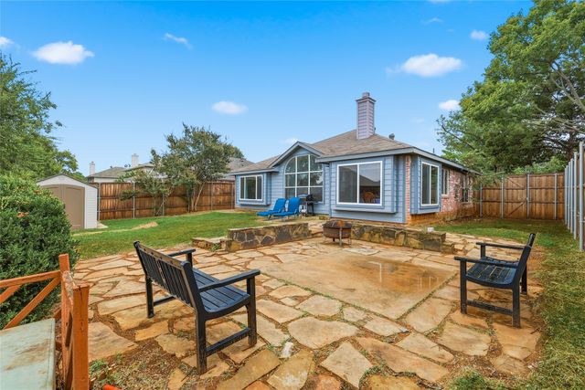 763 Winding Oak Bend, Lake Dallas, TX 75065